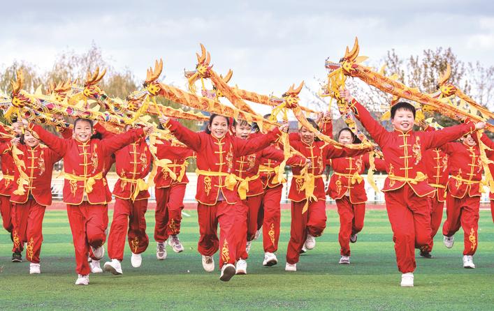 龍舞進(jìn)校園